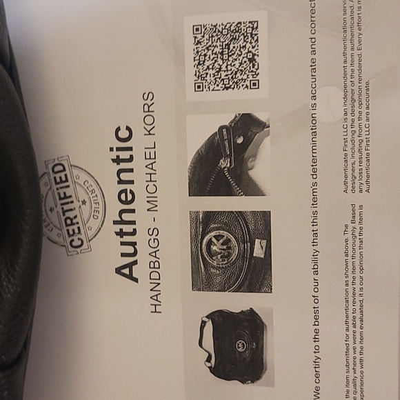 Excellent  large black Michael Kors handbag purse with COA  💯 authentic - Picture 2 of 9